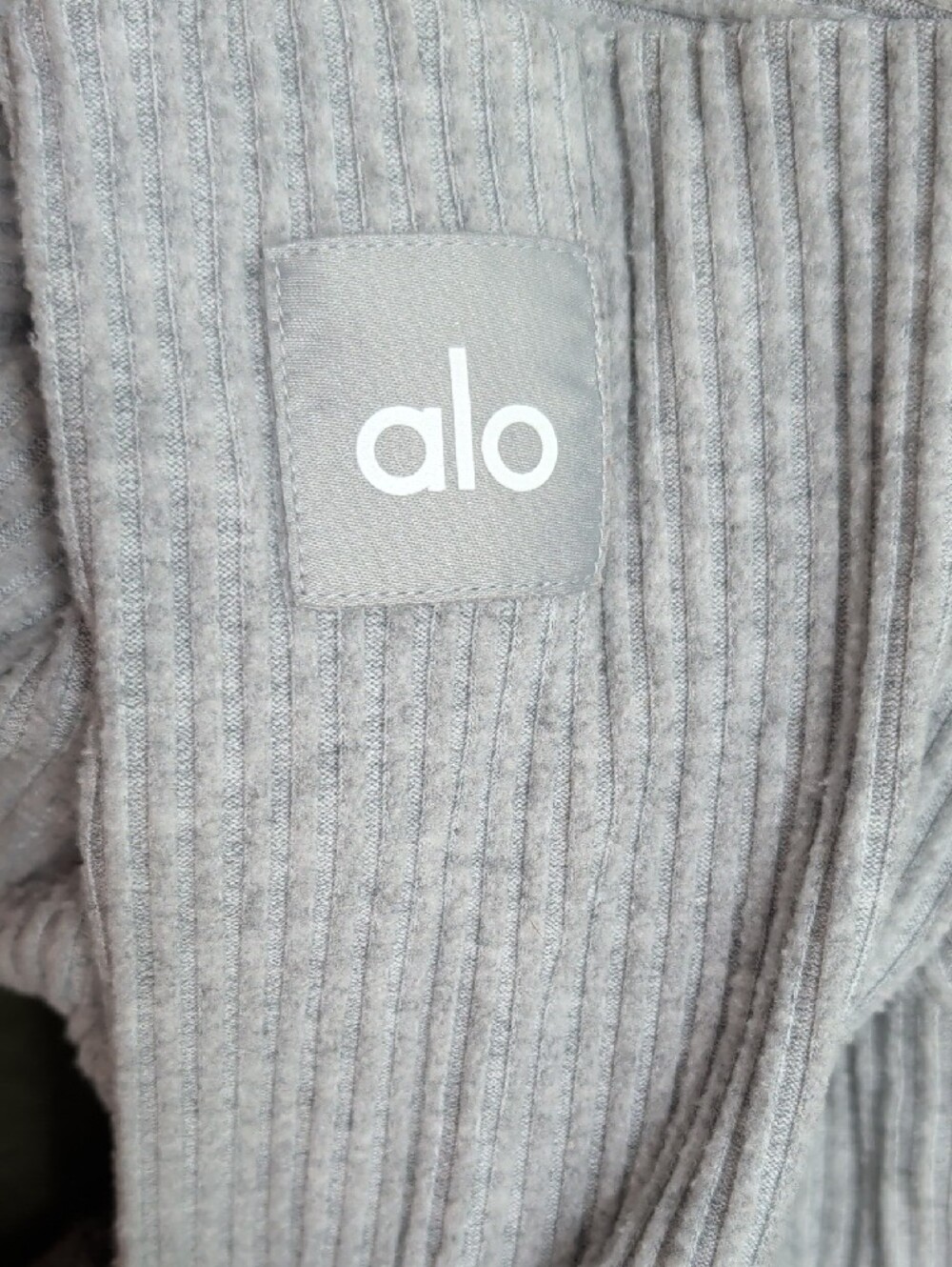 ALO Yoga Womens's Light Gray Ribbed Hooded Crop Sweatshirt - Picture 2 of 4